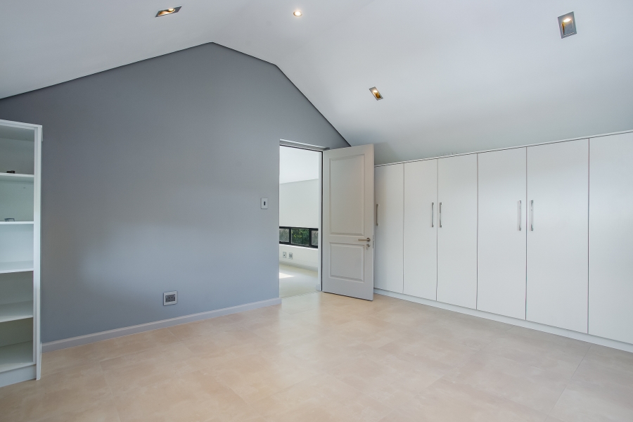 To Let 4 Bedroom Property for Rent in Vrykyk Western Cape
